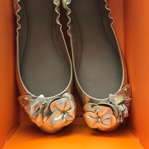 Tory Burch Authentic Ballet Blossom Spark Gold Sz7